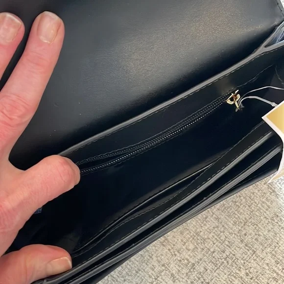 Michael Kors crossbody bag - Picture 2 of 6